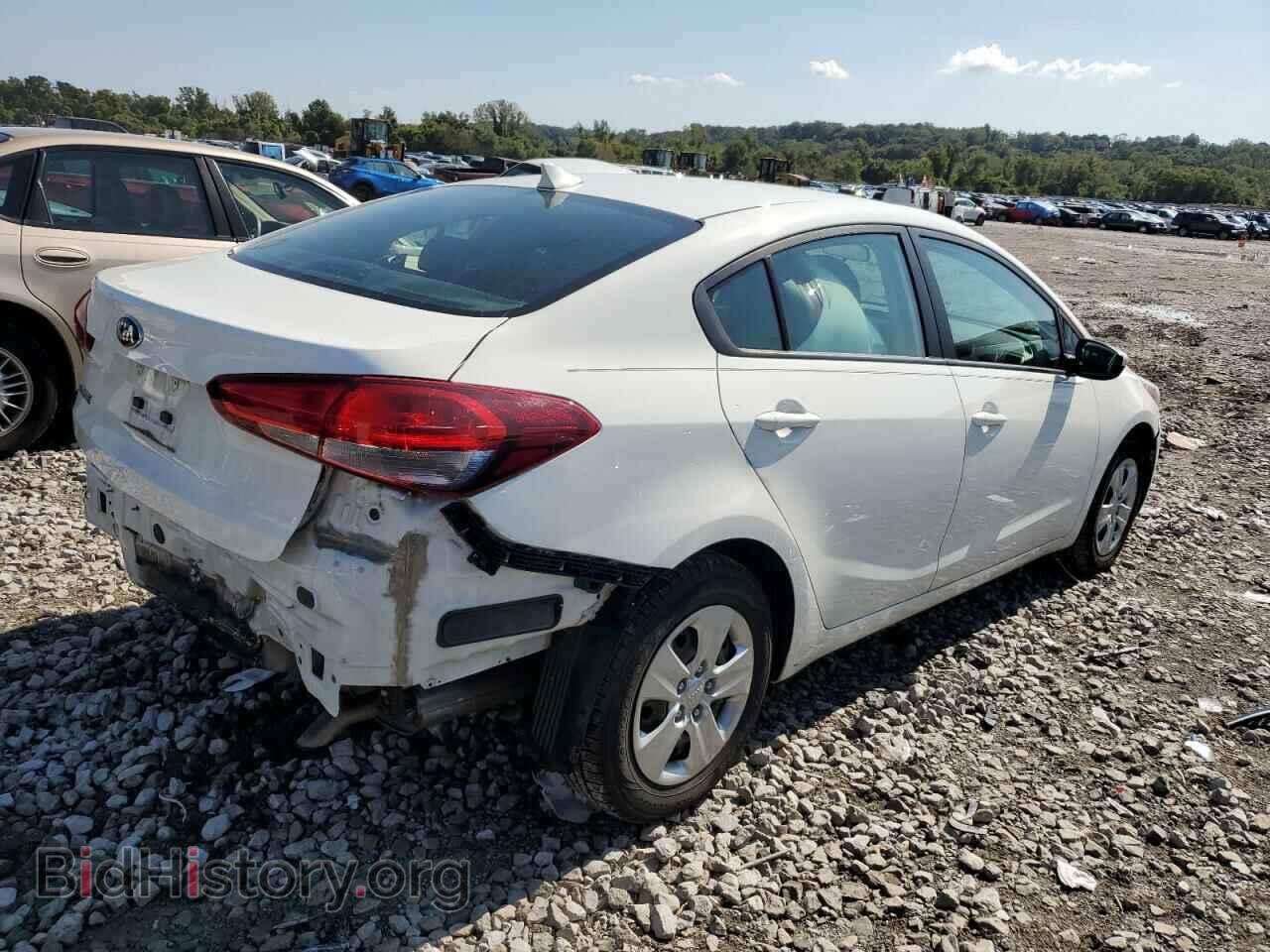 2017 KIA FORTE - VIN: 3KPFK4A73HE058744 - Фото 3