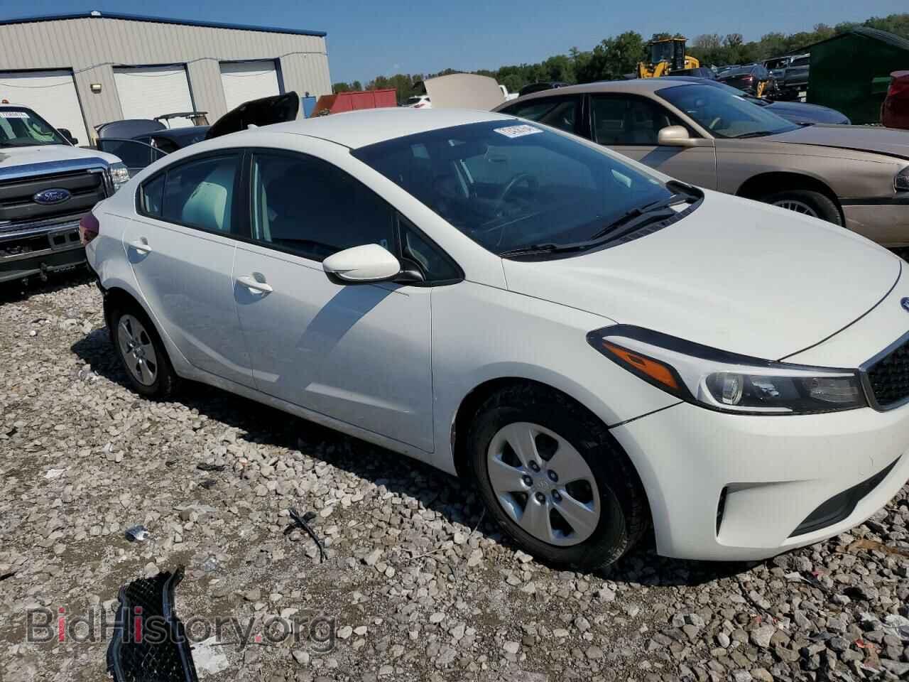 2017 KIA FORTE - VIN: 3KPFK4A73HE058744 - Фото 4