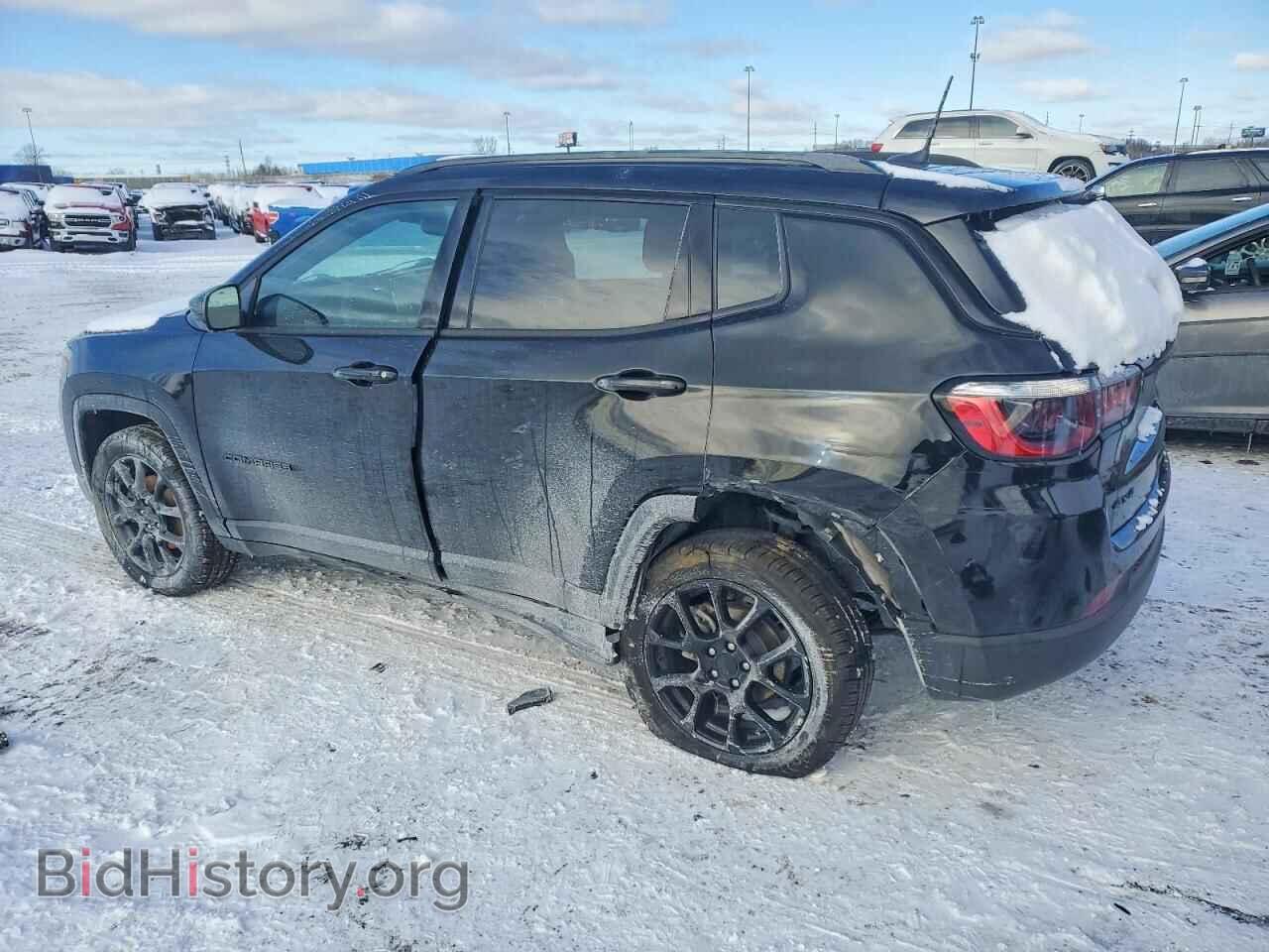 2022 JEEP COMPASS - VIN: 3C4NJDBB4NT166976 - Фото 2