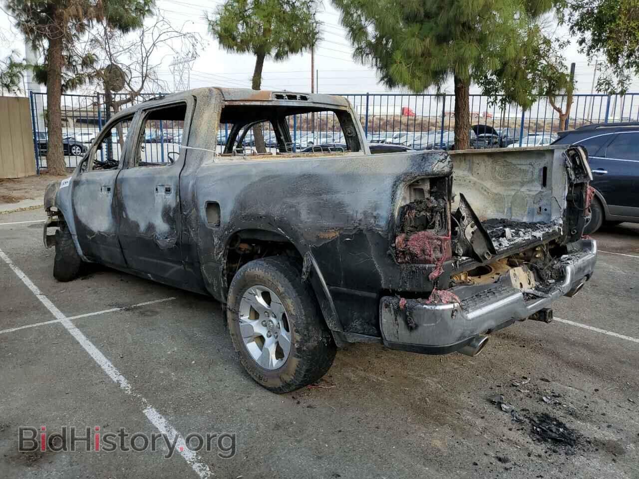 2020 RAM 1500 - VIN: 1C6SRFJMXLN250010 - Фото 2