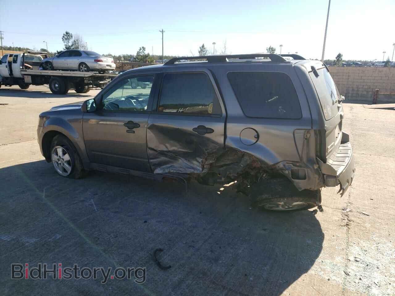 2011 FORD ESCAPE - VIN: 1FMCU9DG3BKC26467 - Фото 2