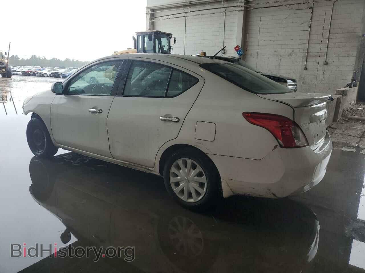 2014 NISSAN VERSA - VIN: 3N1CN7AP1EK456076 - Фото 2