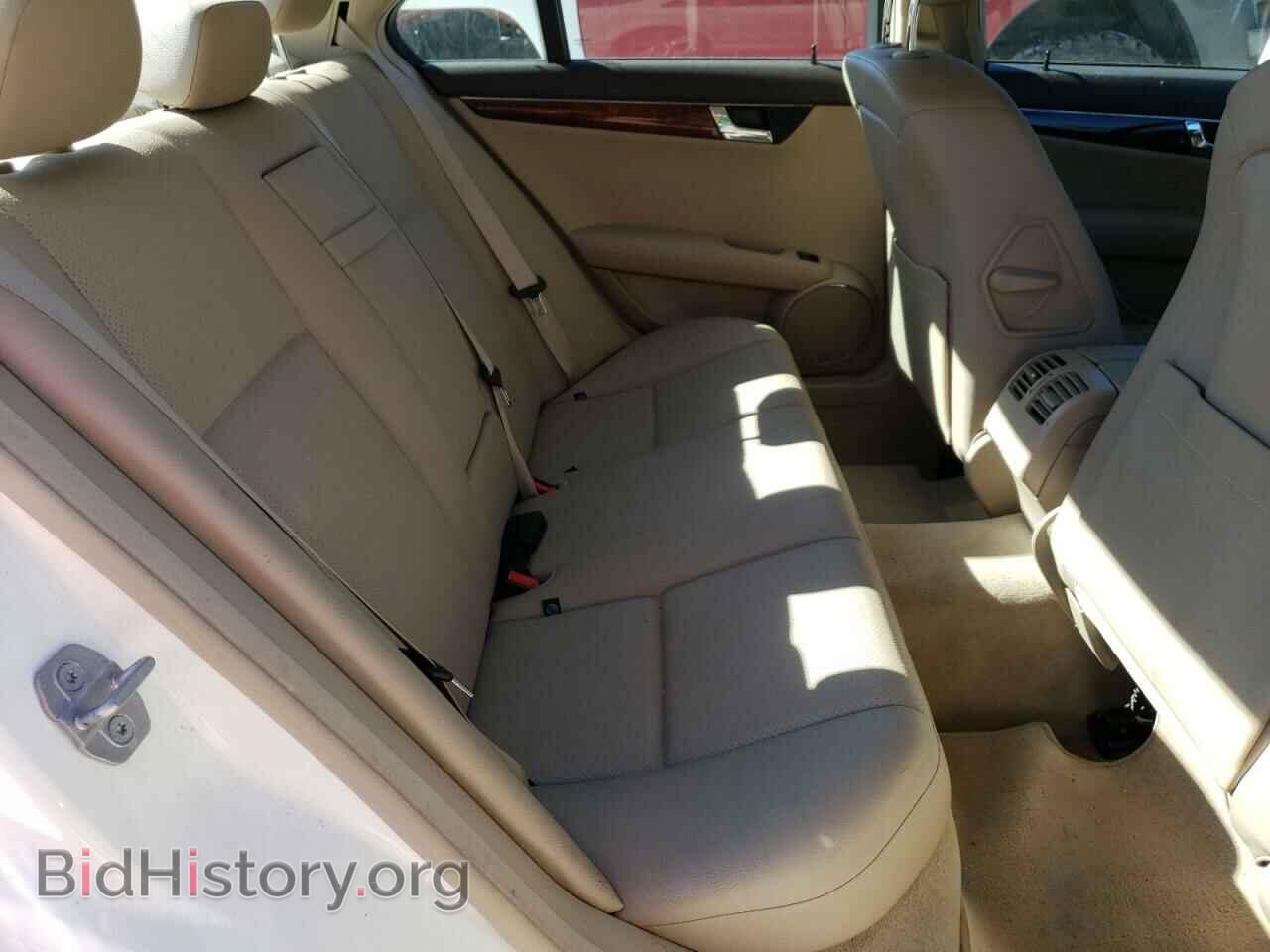 2011 MERCEDES-BENZ C-CLASS - VIN: WDDGF5EB4BR175280 - Фото 10
