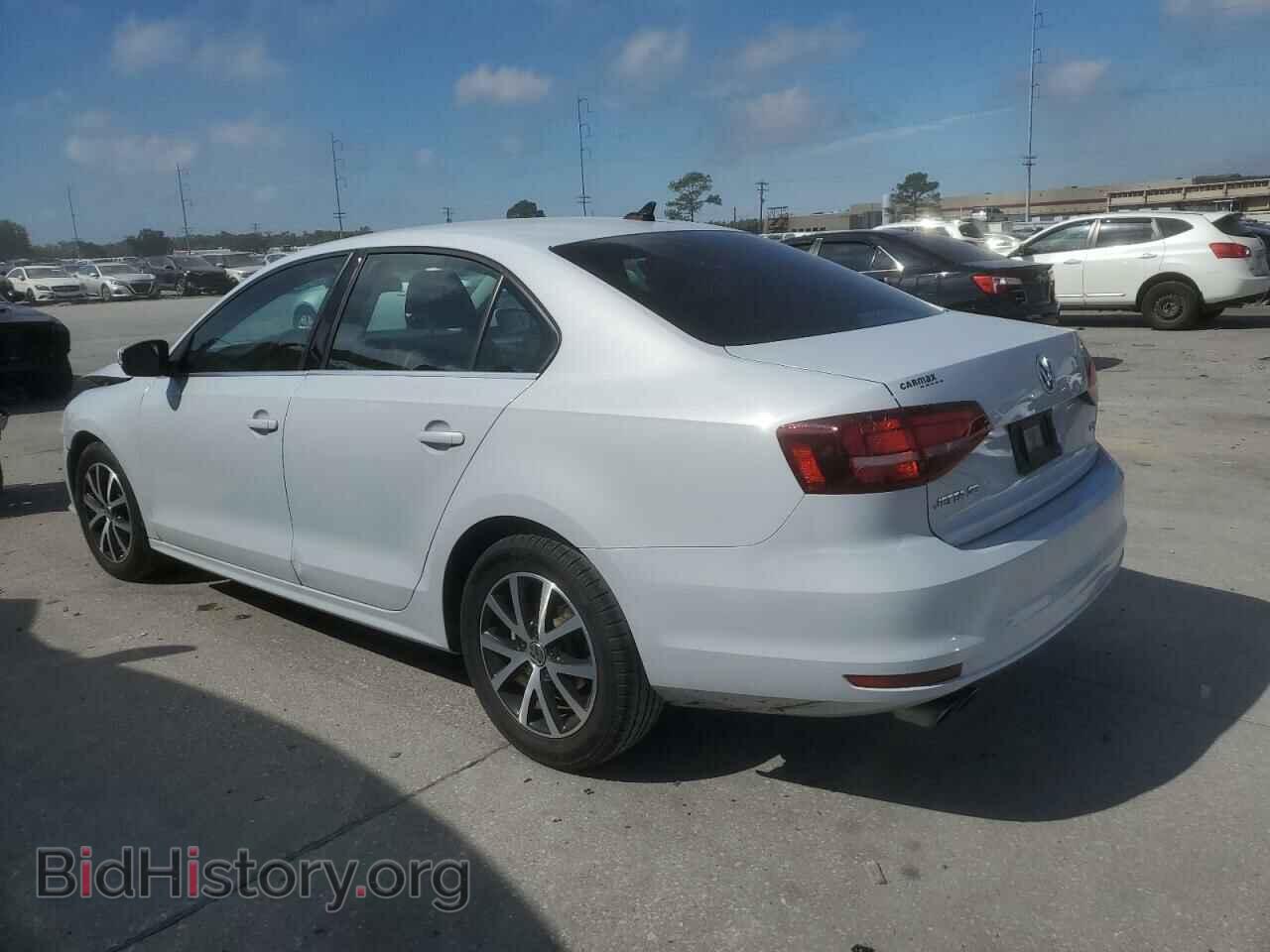 2017 VOLKSWAGEN JETTA - VIN: 3VWDB7AJ5HM236791 - Фото 2