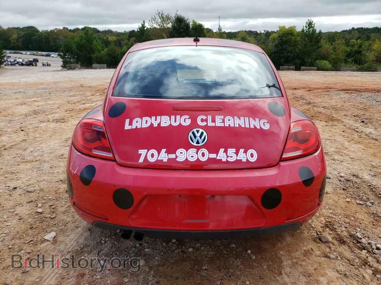 2013 VOLKSWAGEN BEETLE - VIN: 3VWFP7AT8DM670807 - Фото 6