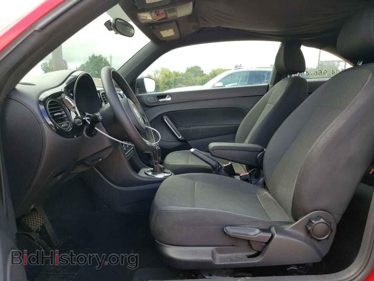 2013 VOLKSWAGEN BEETLE - VIN: 3VWFP7AT8DM670807 - Фото 7