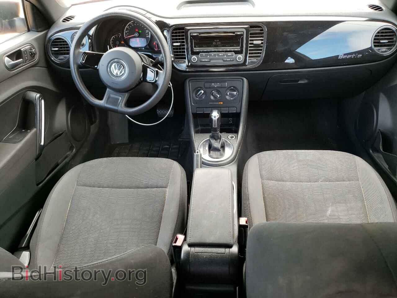 2013 VOLKSWAGEN BEETLE - VIN: 3VWFP7AT8DM670807 - Фото 8