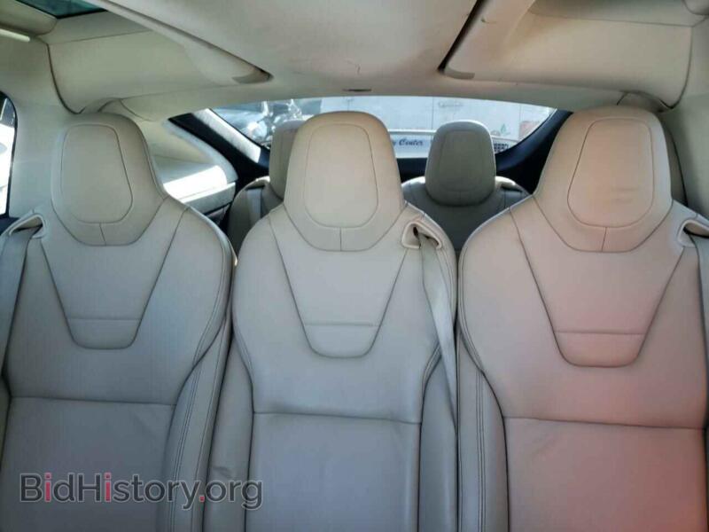 2016 Tesla MODEL X (VIN 5YJXCAE23GF018784) — фото 10 из 13