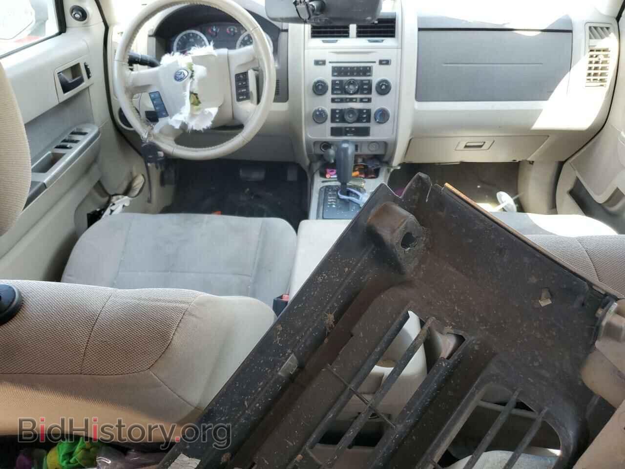 2012 FORD ESCAPE - VIN: 1FMCU0D76CKB19524 - Фото 8