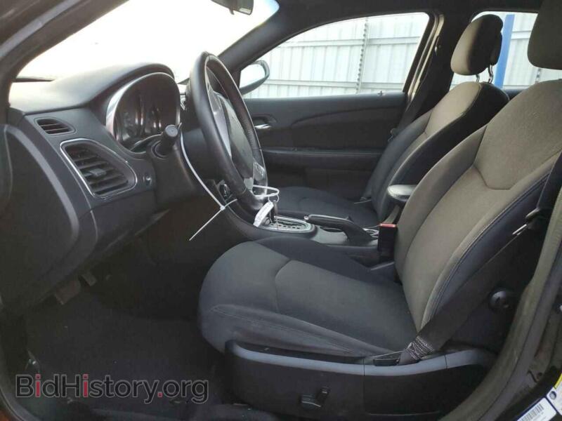 2013 Chrysler 200 (VIN 1C3CCBBB7DN636300) — photo 7 of 13