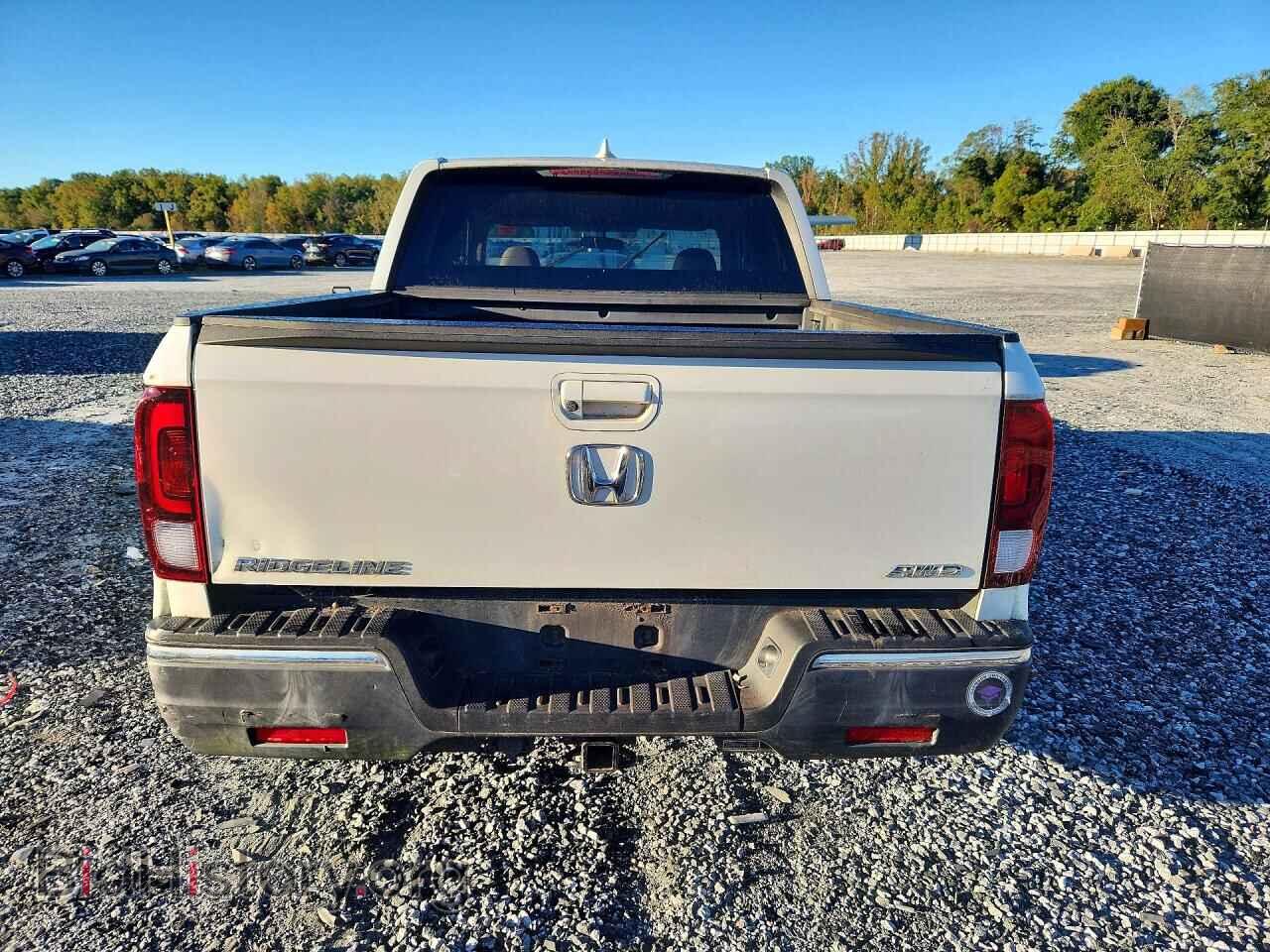 2017 HONDA RIDGELINE - VIN: 5FPYK3F41HB020268 - Photo 6