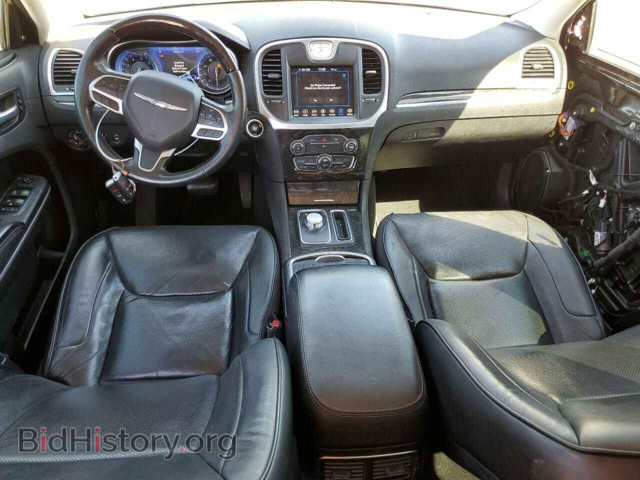 2019 CHRYSLER 300 - VIN: 2C3CCAEG6KH686628 - Фото 8
