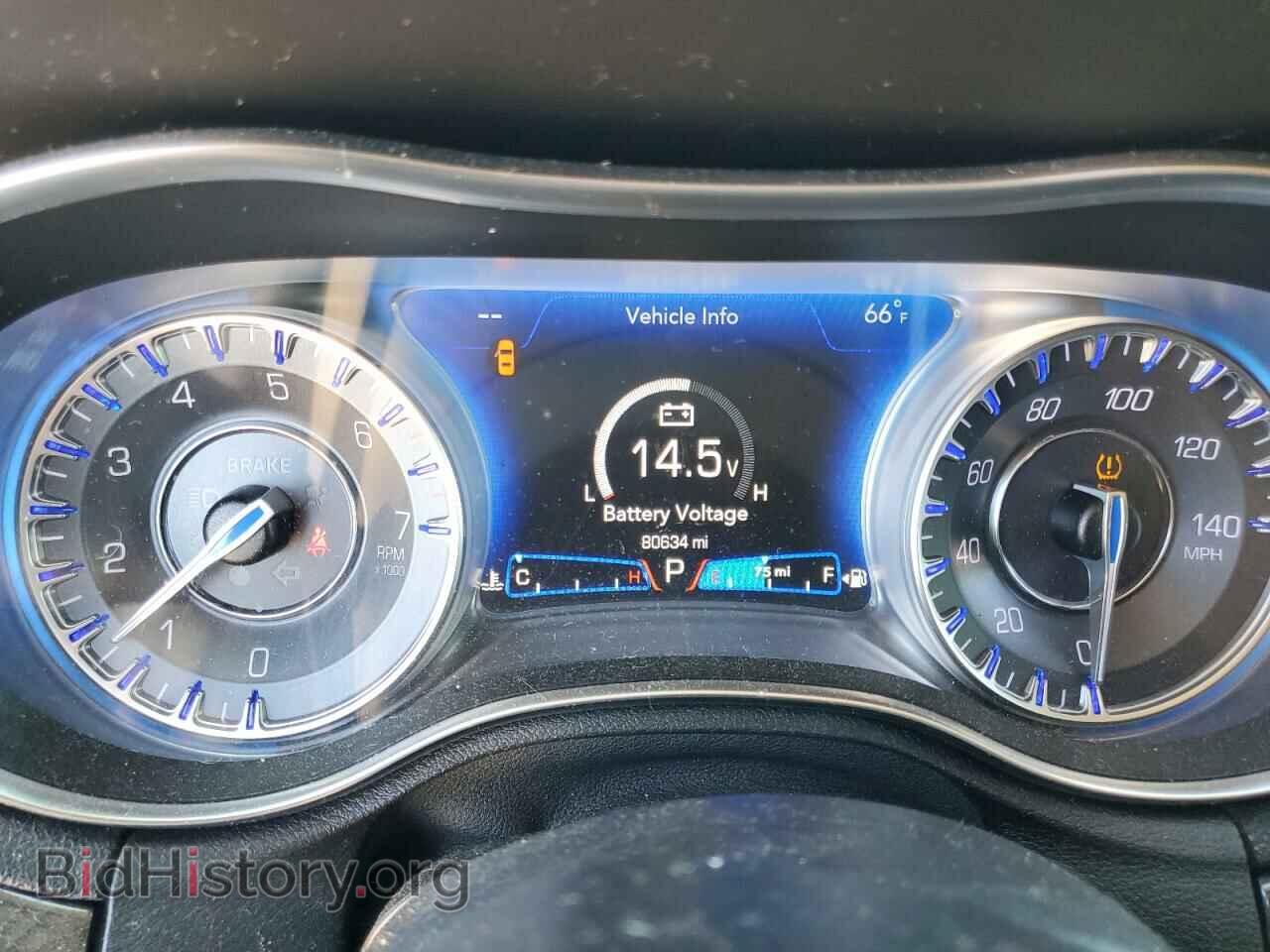 2019 CHRYSLER 300 - VIN: 2C3CCAEG6KH686628 - Фото 9