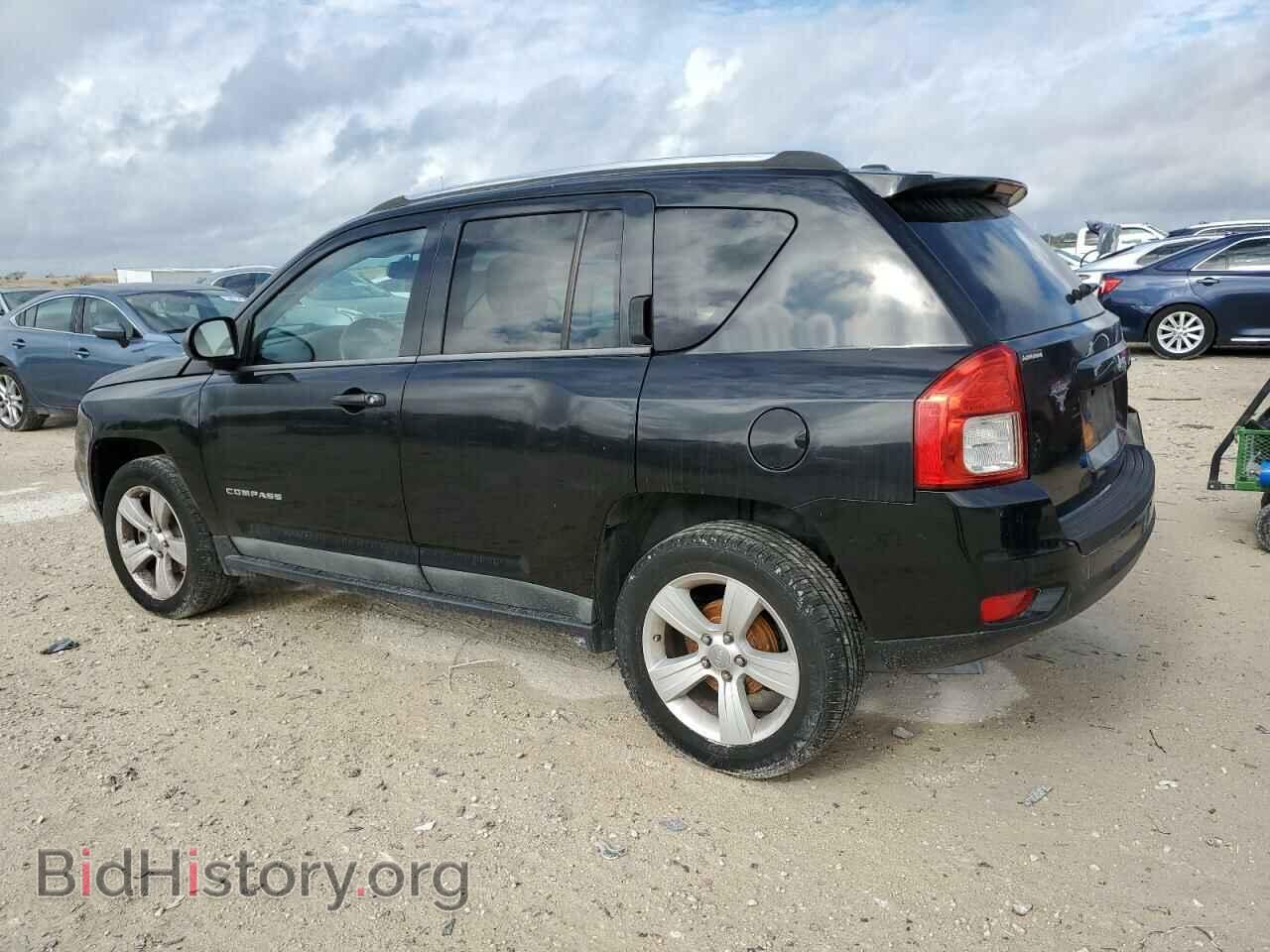 2011 JEEP COMPASS - VIN: 1J4NT1FA3BD189820 - Photo 2