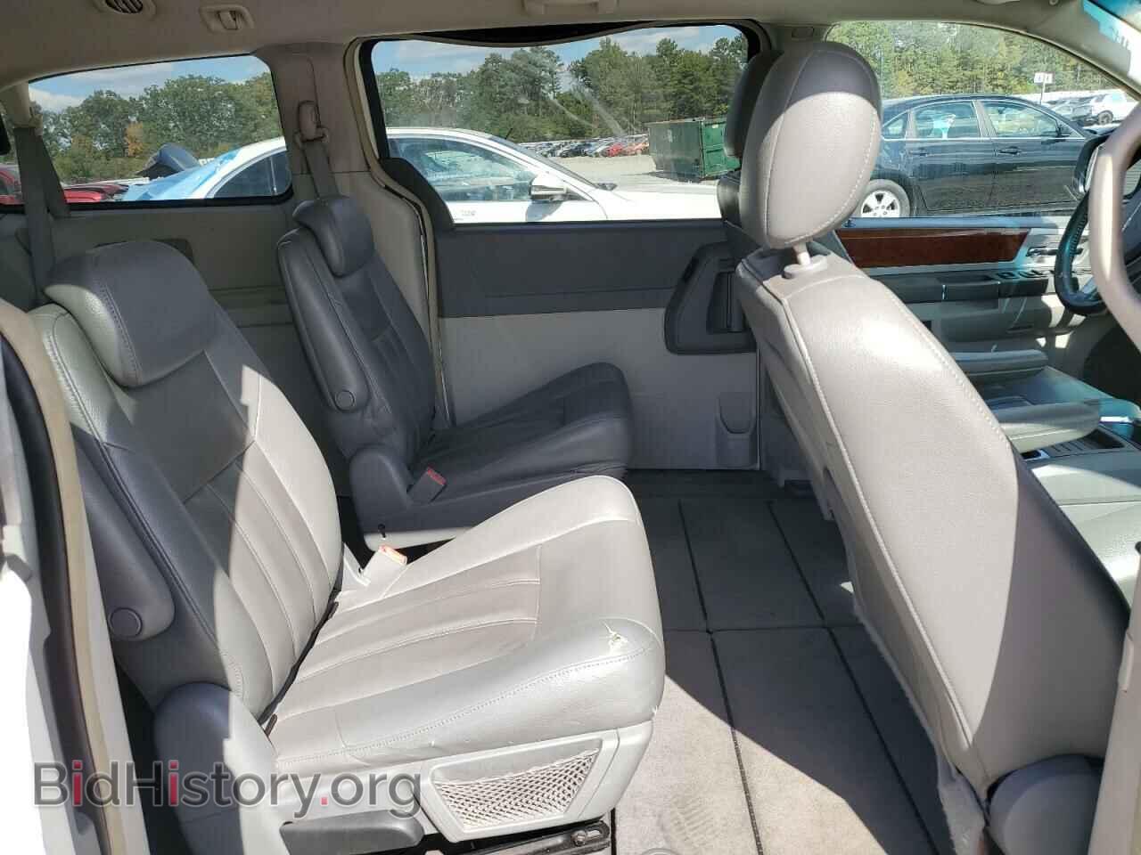 2009 CHRYSLER MINIVAN - VIN: 2A8HR54149R589705 - Фото 11