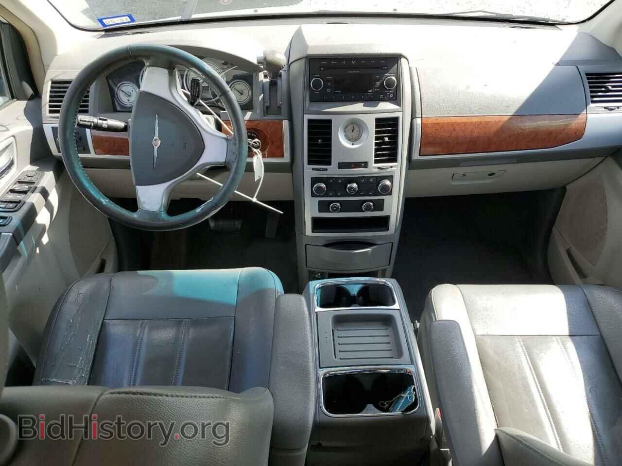 2009 CHRYSLER MINIVAN - VIN: 2A8HR54149R589705 - Фото 8