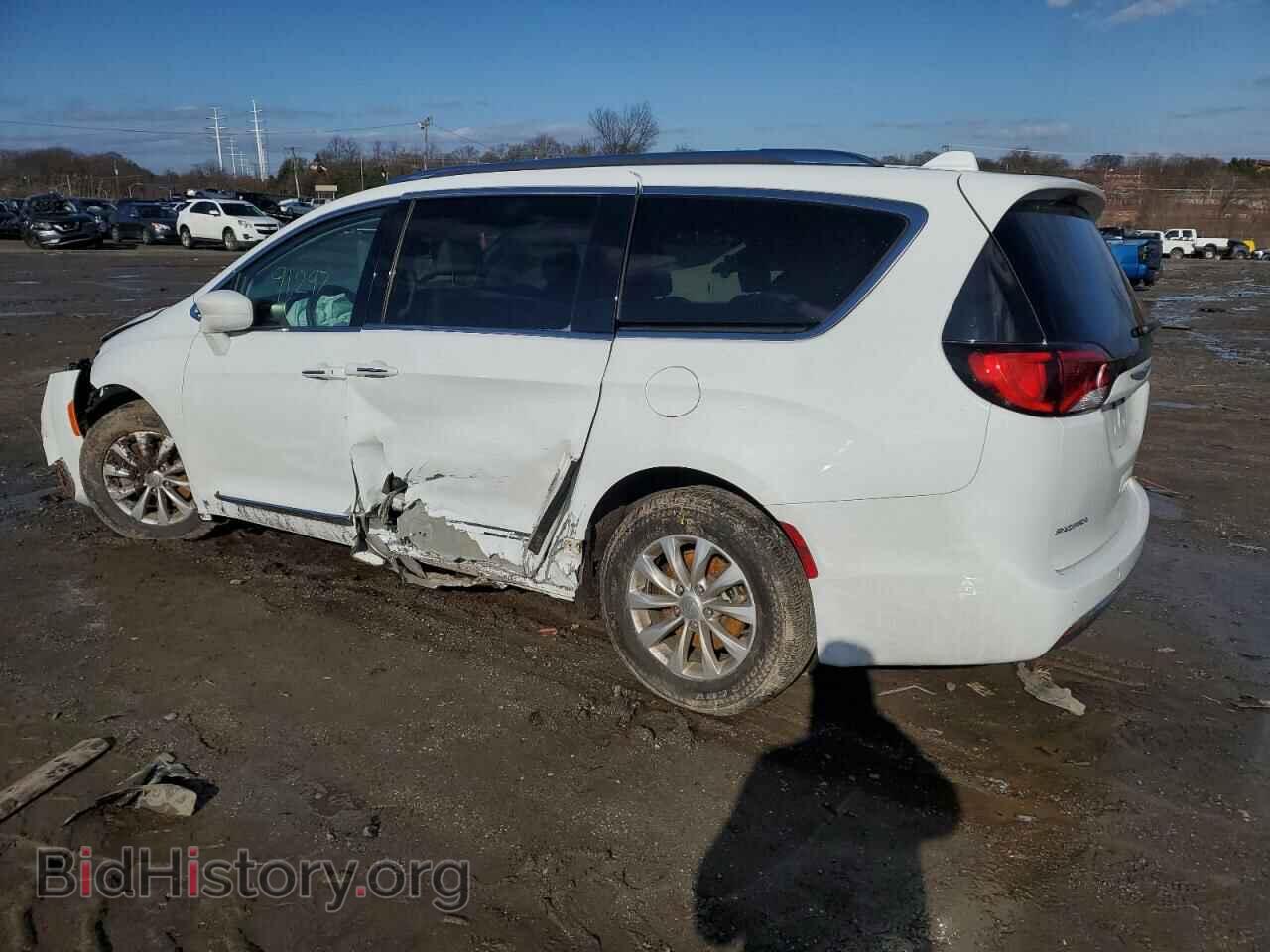 2018 CHRYSLER PACIFICA - VIN: 2C4RC1BGXJR142541 - Фото 2
