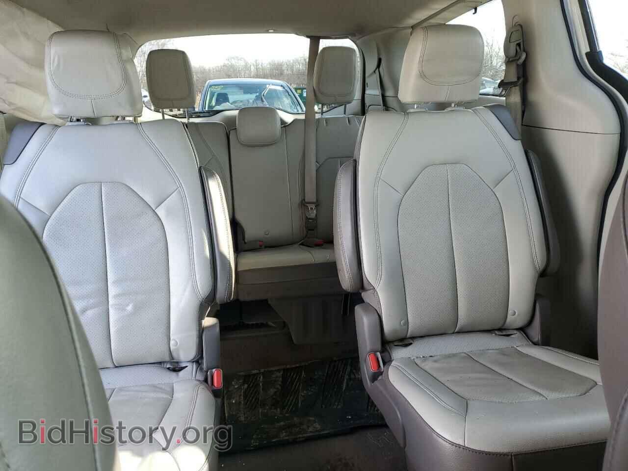 2018 CHRYSLER PACIFICA - VIN: 2C4RC1BGXJR142541 - Фото 10