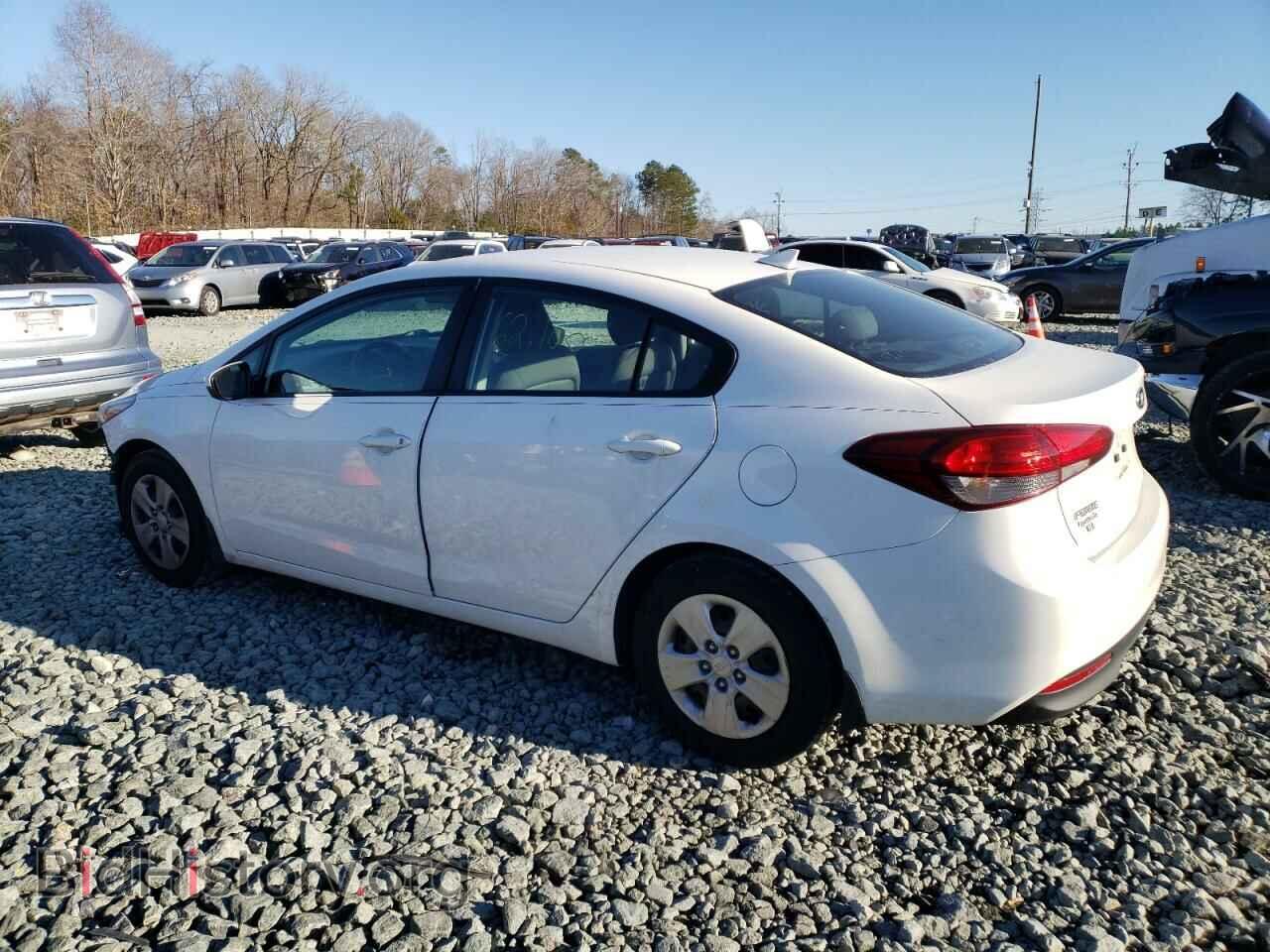 2017 KIA FORTE - VIN: 3KPFK4A78HE060828 - Фото 2