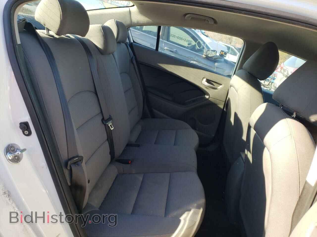 2017 KIA FORTE - VIN: 3KPFK4A78HE060828 - Фото 10