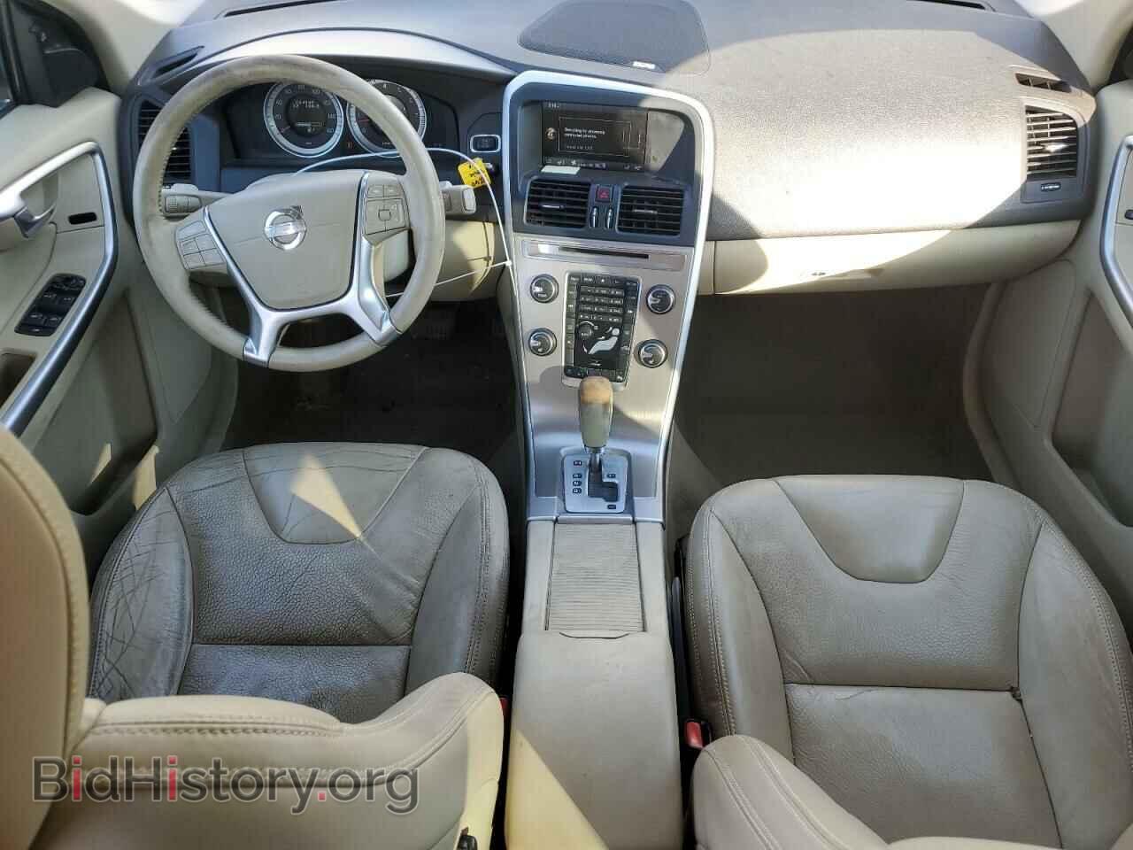 2011 VOLVO XC60 - VIN: YV4902DZ3B2223584 - Фото 8