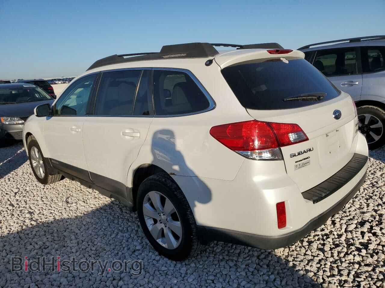 2011 SUBARU OUTBACK - VIN: 4S4BRCCC6B3429761 - Photo 2