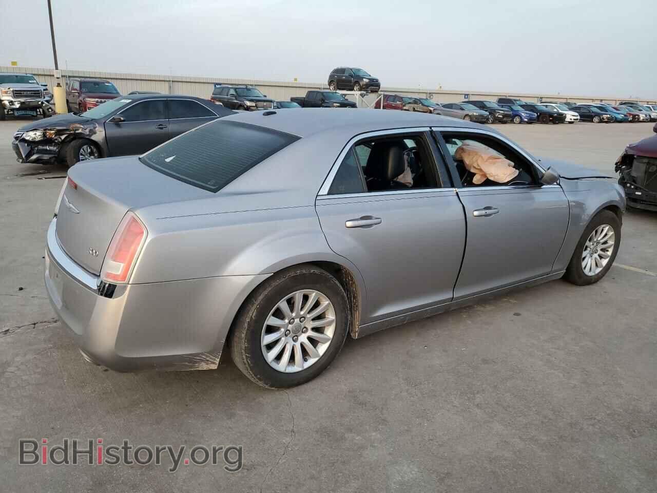 2013 CHRYSLER 300 - VIN: 2C3CCAAG3DH599441 - Фото 3