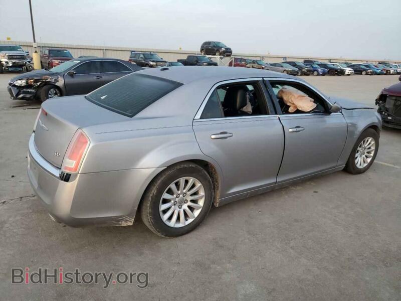 2013 Chrysler 300 (VIN 2C3CCAAG3DH599441) — photo 3 of 12