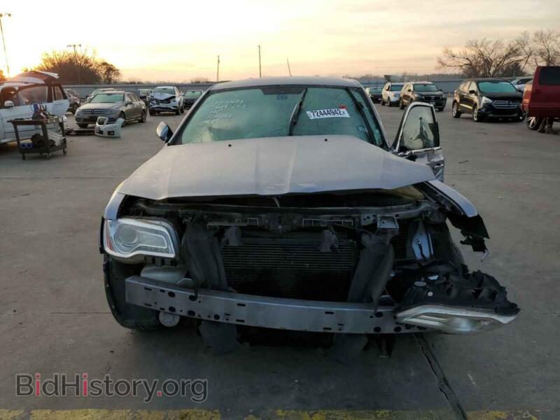 2013 Chrysler 300 (VIN 2C3CCAAG3DH599441) — photo 5 of 12