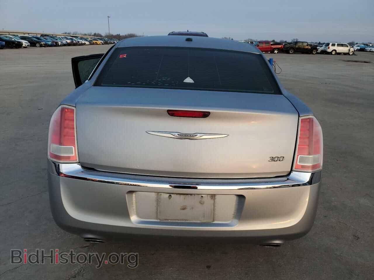 2013 CHRYSLER 300 - VIN: 2C3CCAAG3DH599441 - Фото 6