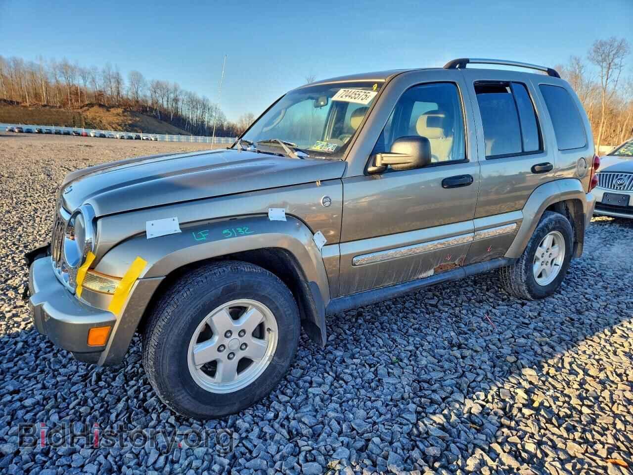 Photo 1J4GL58K85W618643 - JEEP LIBERTY 2005