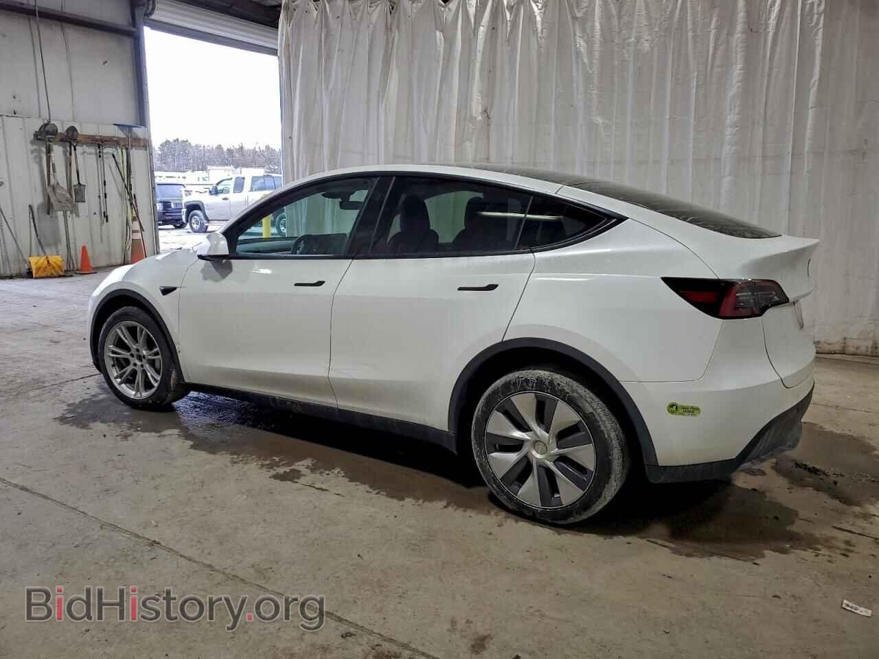 2023 TESLA MODEL Y - VIN: 7SAYGDEE7PF925982 - Фото 2