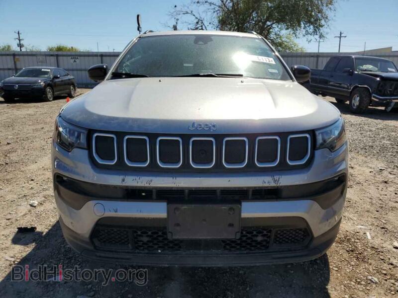 2022 Jeep COMPASS (VIN 3C4NJCBB8NT106483) — photo 5 of 12