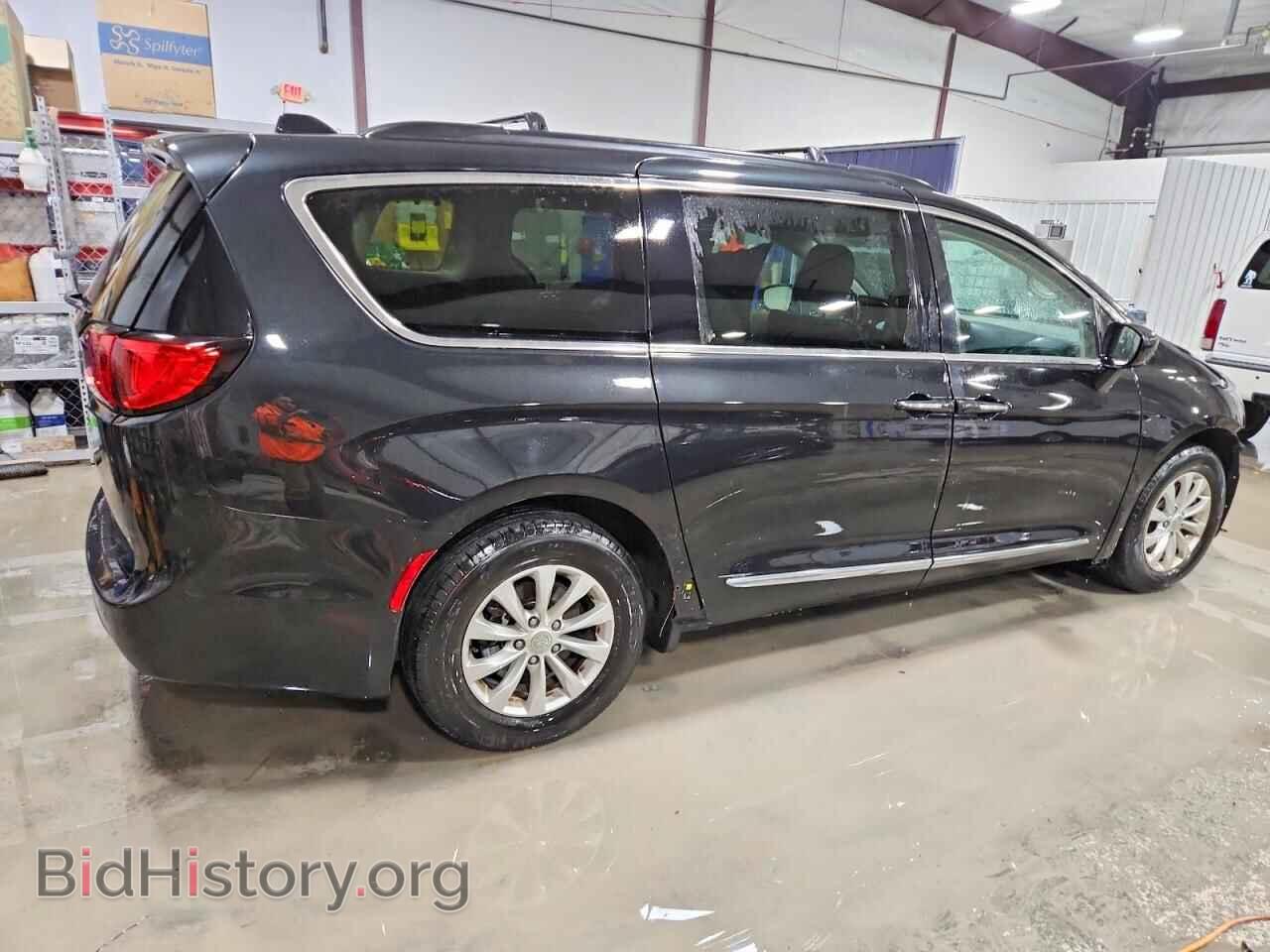 2017 CHRYSLER PACIFICA - VIN: 2C4RC1BG5HR642780 - Фото 3