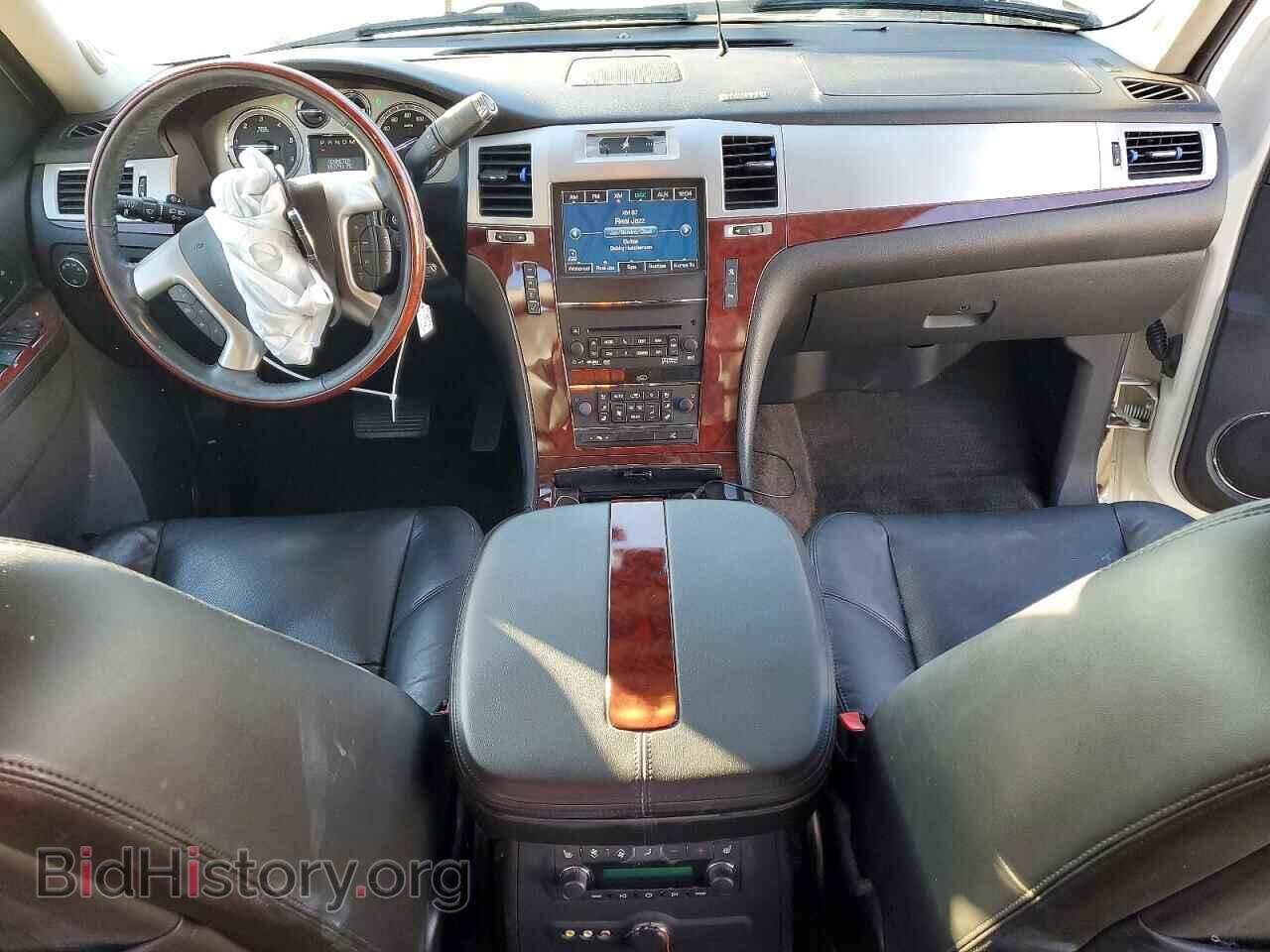 2011 CADILLAC ESCALADE - VIN: 1GYS3CEF7BR288428 - Фото 8