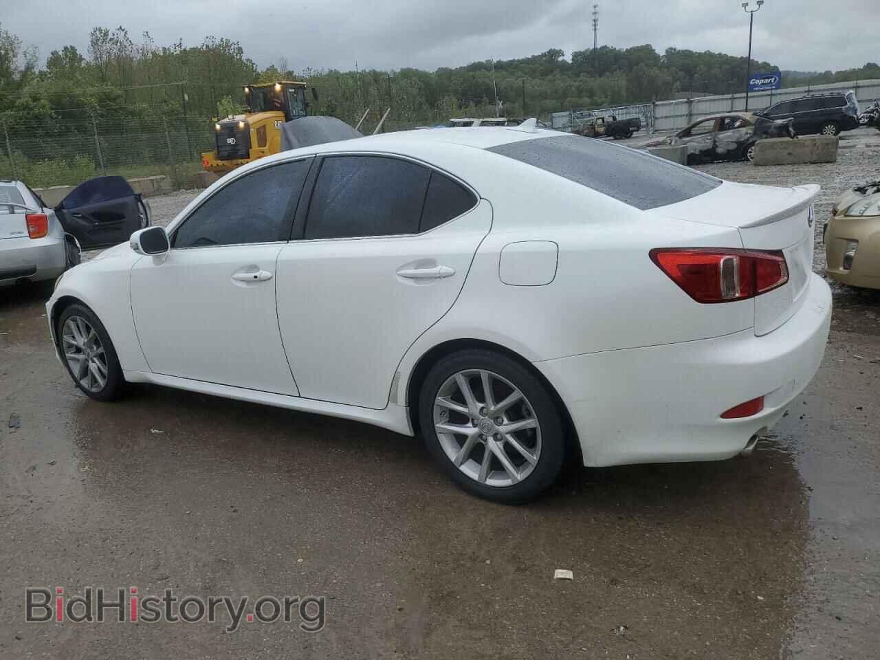 2011 LEXUS IS - VIN: JTHBF5C22B5142176 - Фото 2