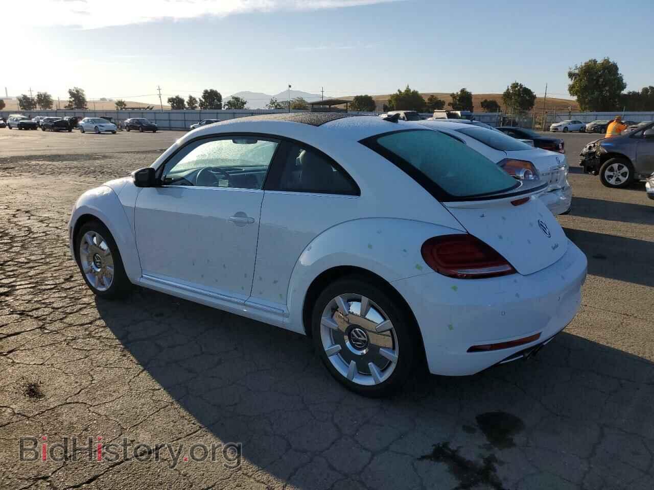 2019 VOLKSWAGEN BEETLE - VIN: 3VWJD7AT3KM716429 - Фото 2