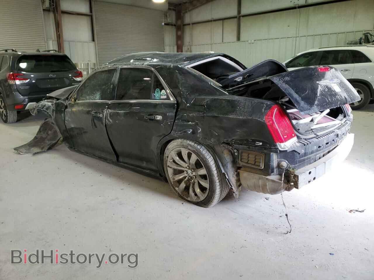 2019 CHRYSLER 300 - VIN: 2C3CCAEG7KH536320 - Фото 2