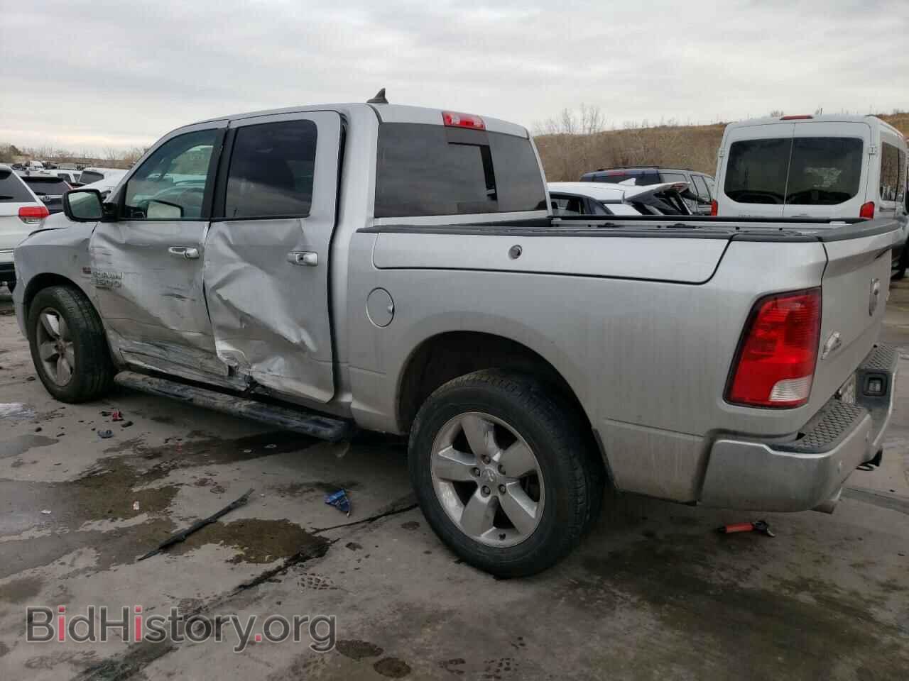 2019 RAM 1500 - VIN: 1C6RR7LT3KS524737 - Фото 2