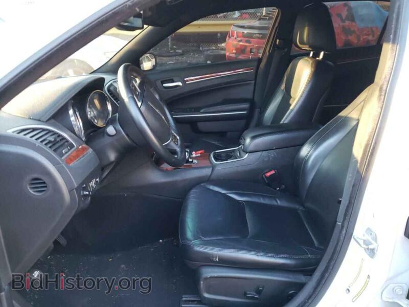 2013 Chrysler 300 (VIN 2C3CCAAG4DH556498) — фото 7 из 12