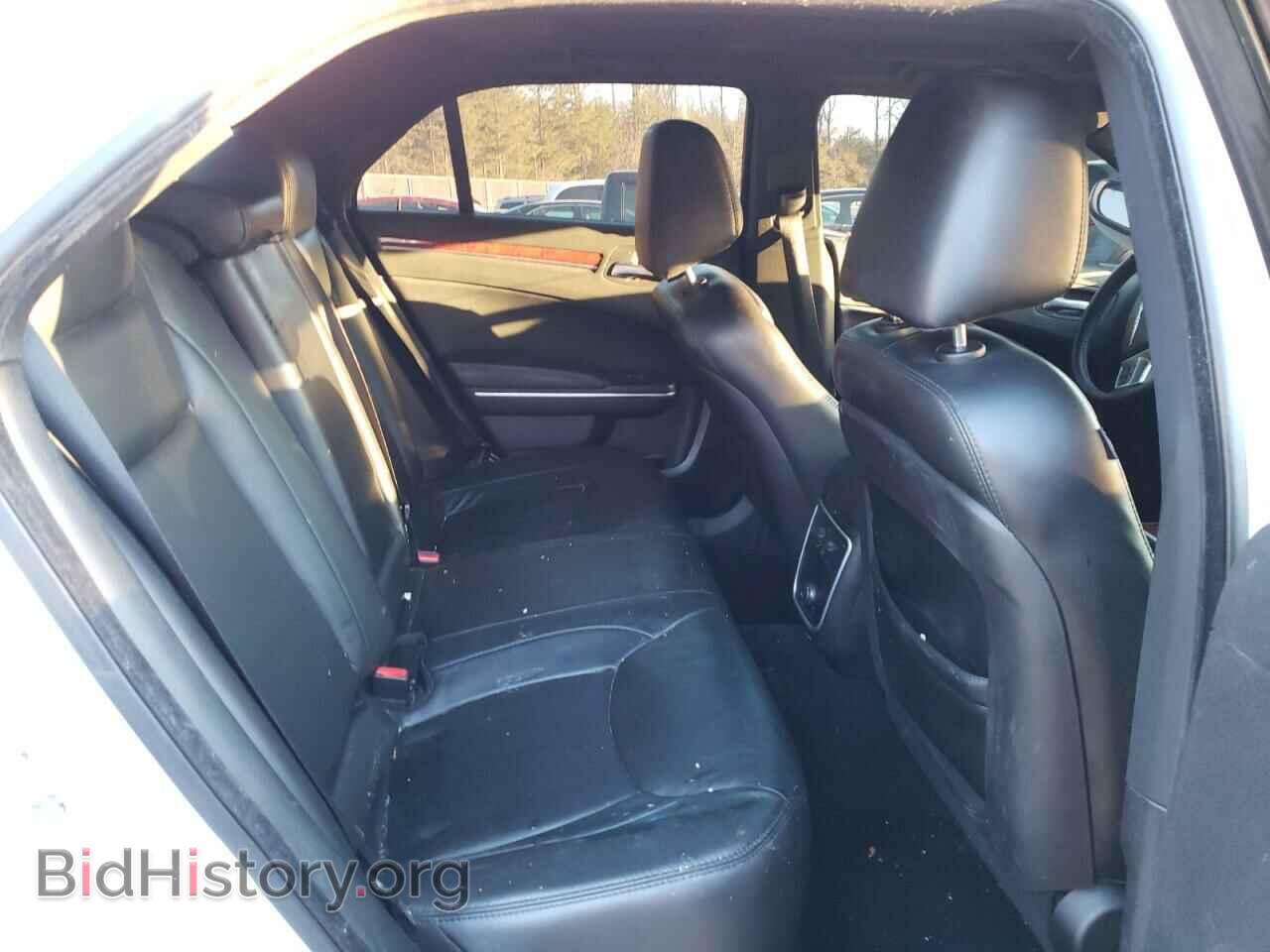 2013 CHRYSLER 300 - VIN: 2C3CCAAG4DH556498 - Фото 10