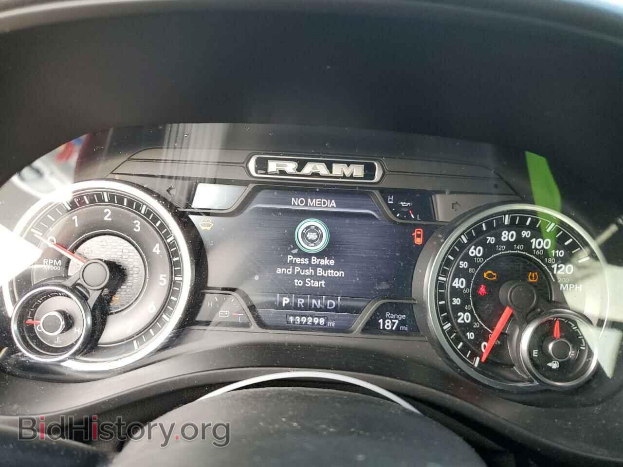 2019 RAM 1500 - VIN: 1C6RREFT7KN683565 - Фото 9