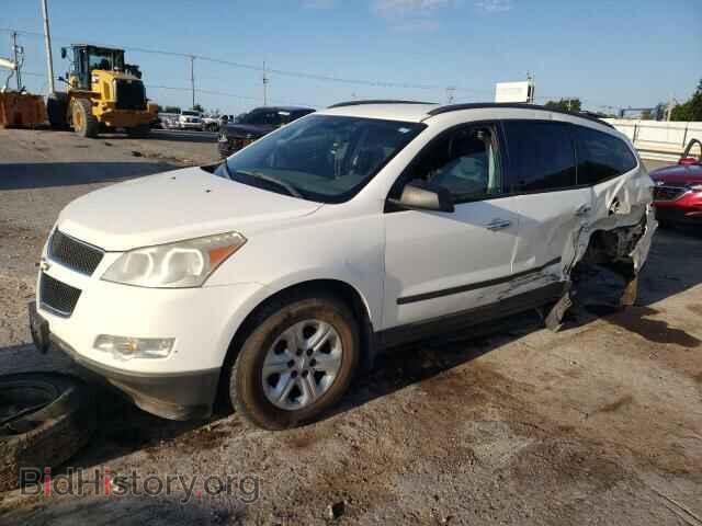 Фотография 1GNKRFED2BJ126846 - CHEVROLET TRAVERSE 2011