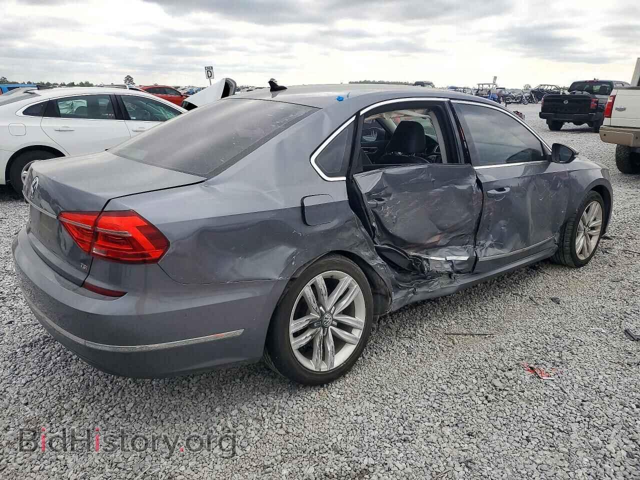 2016 VOLKSWAGEN PASSAT - VIN: 1VWCS7A35GC069717 - Photo 3