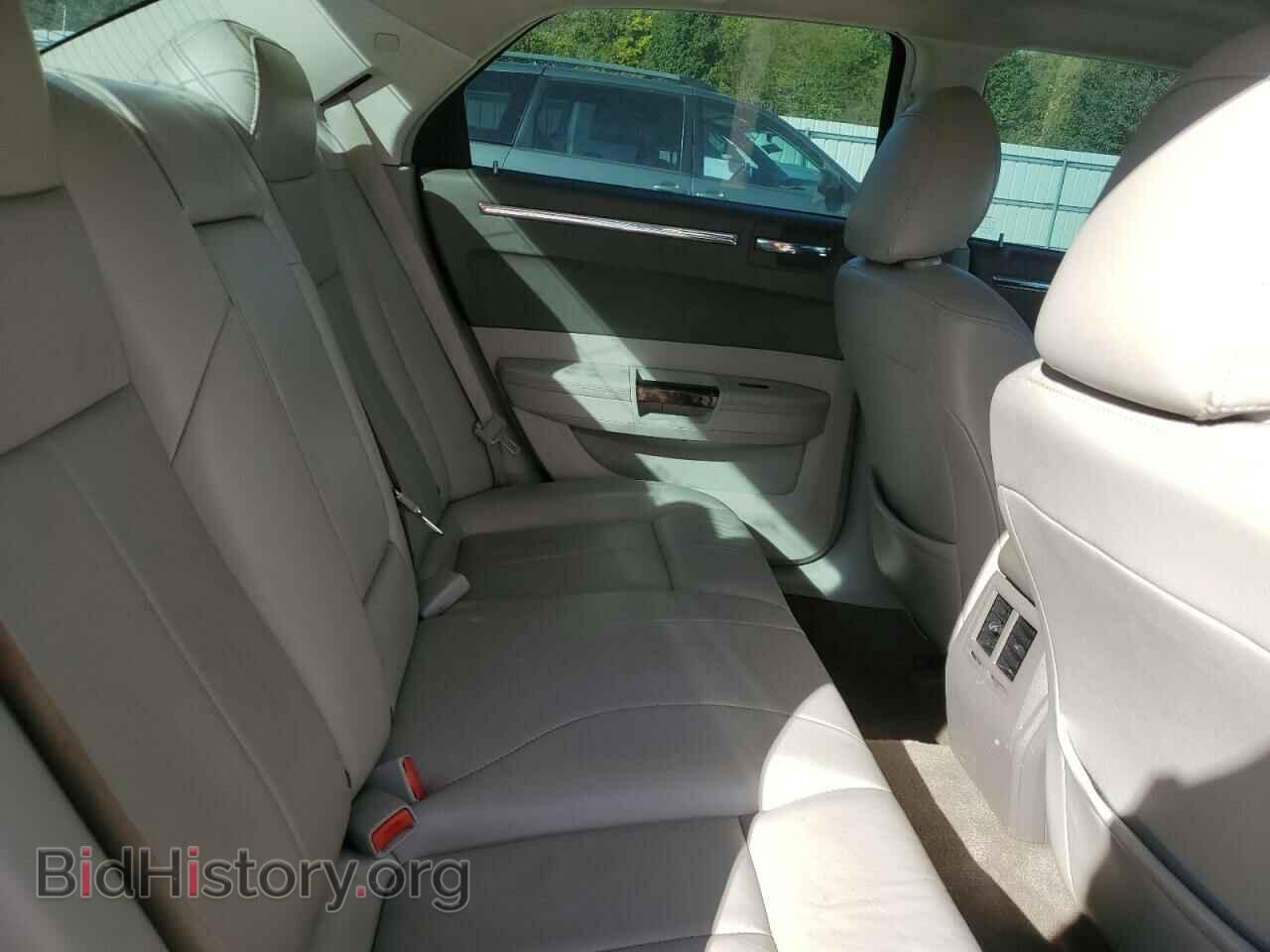 2010 CHRYSLER 300 - VIN: 2C3CK3CV5AH129322 - Фото 10