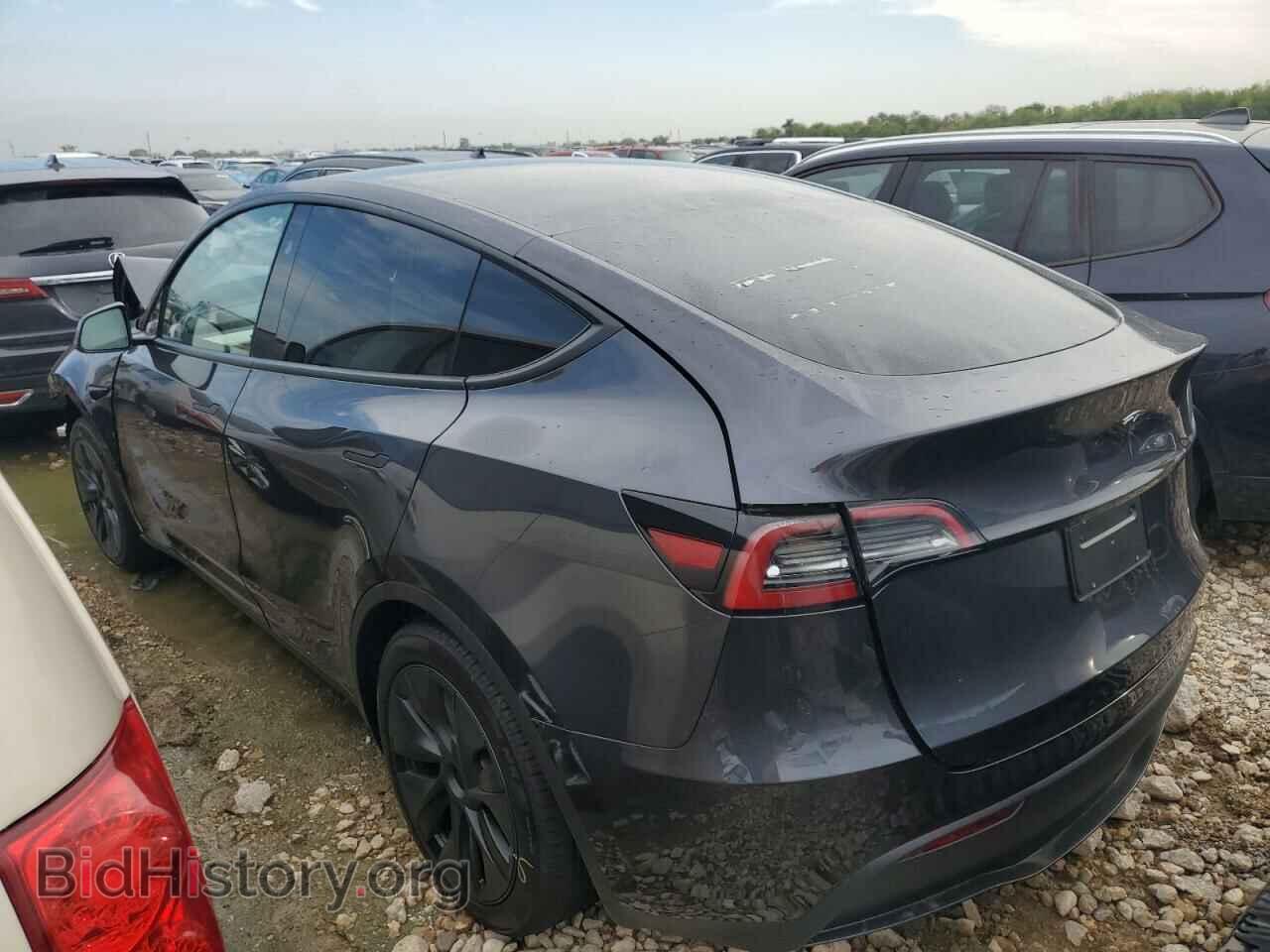 2024 TESLA MODEL Y - VIN: 7SAYGDED2RA322753 - Photo 2