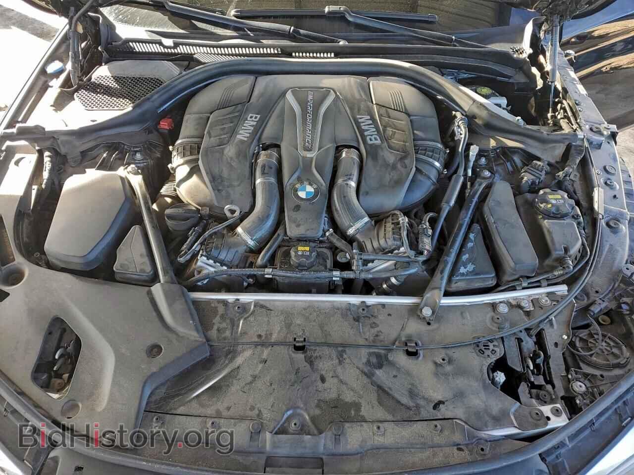 2018 BMW M5 - VIN: WBAJB9C58JB286144 - Фото 11