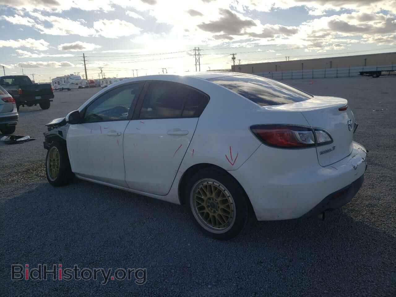 2011 MAZDA 3 - VIN: JM1BL1VG1B1435263 - Фото 2