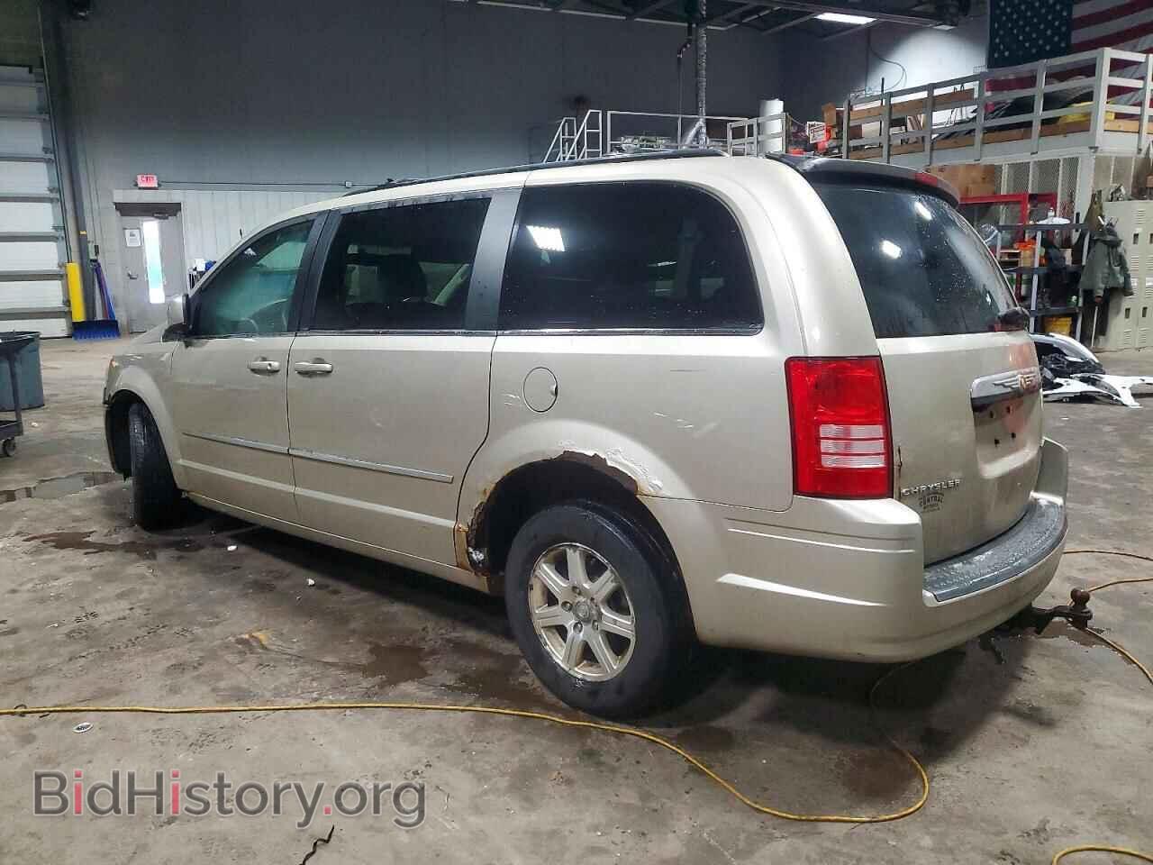 2009 CHRYSLER MINIVAN - VIN: 2A8HR541X9R521537 - Фото 2