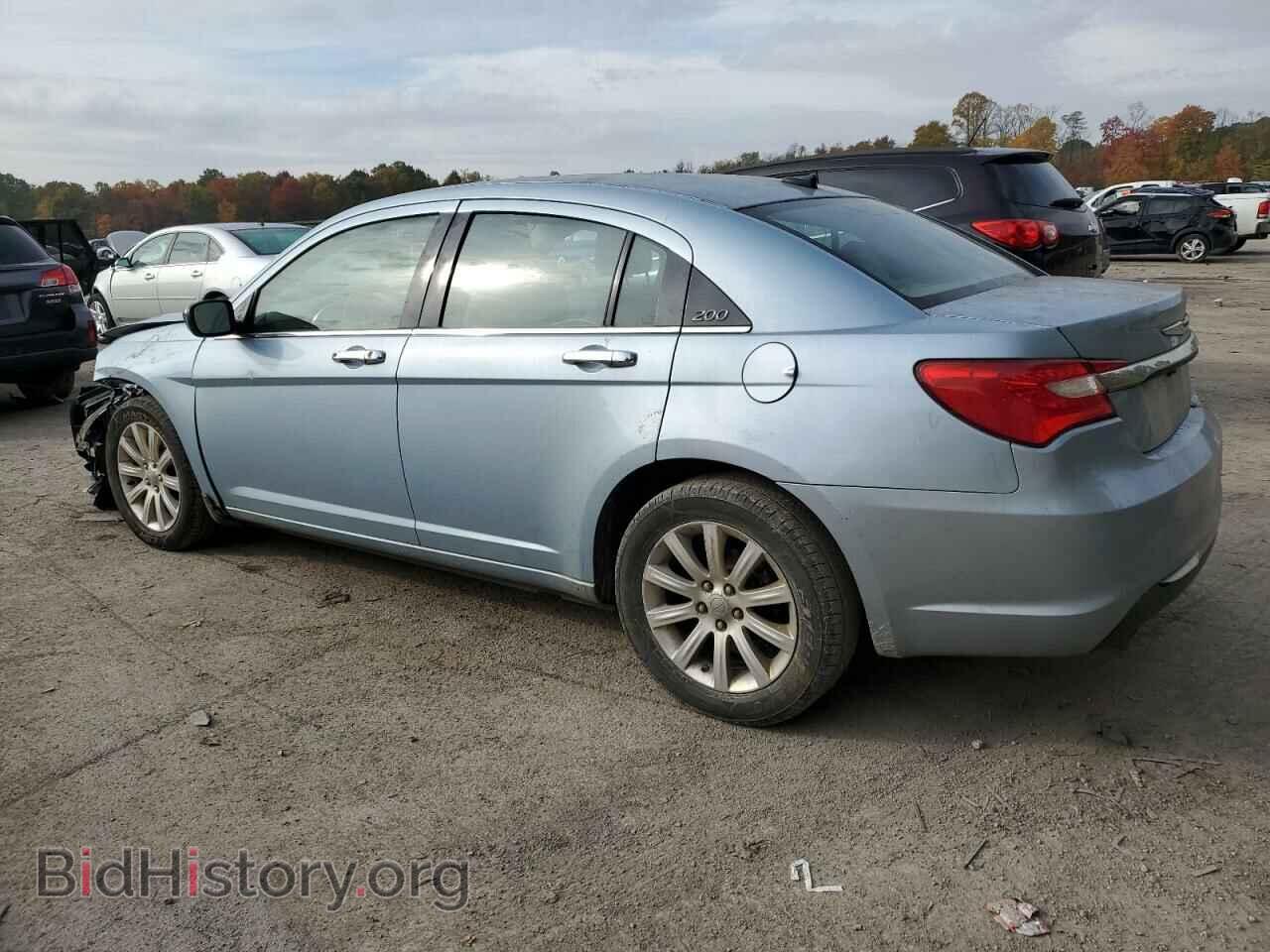 2013 CHRYSLER 200 - VIN: 1C3CCBCG2DN754863 - Фото 2